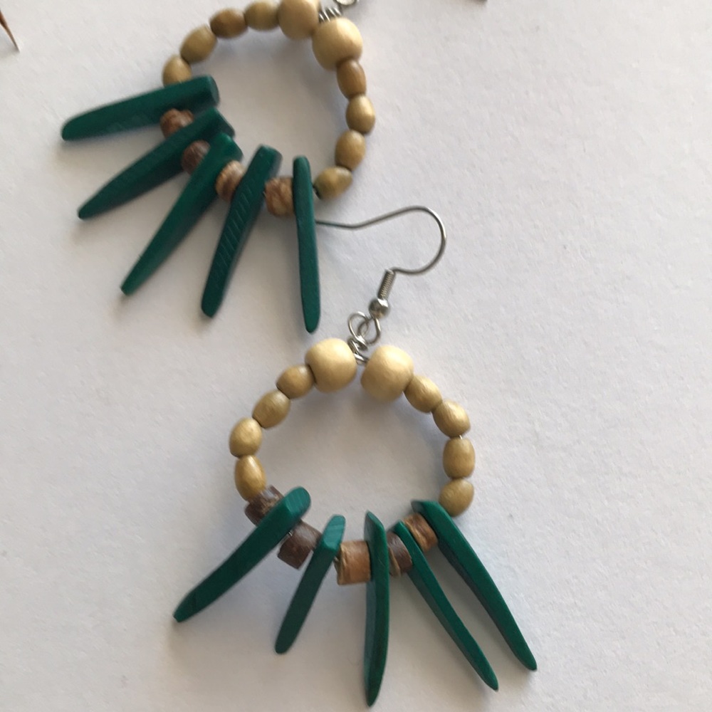 Wooden boho pine coco shell deep green dangle earrings